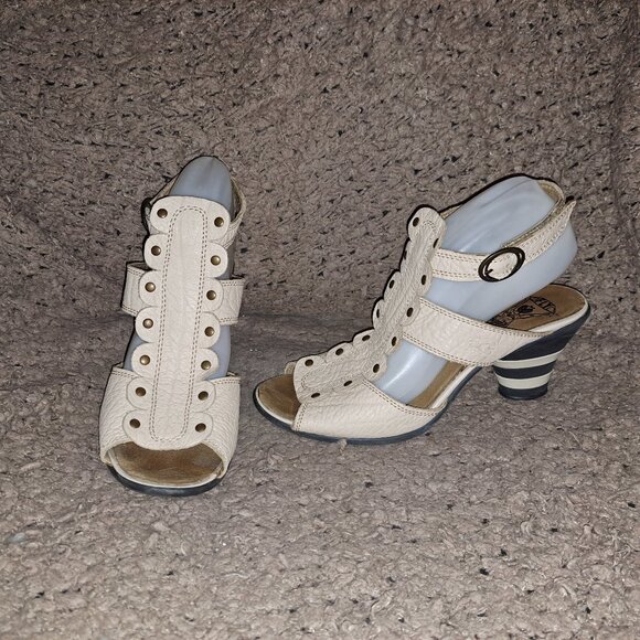 VINTAGE FLY GIRL-FLY LONDON-Prune-Beige Studded Leather-Sz 41/9.5-Excellent - Picture 1 of 8
